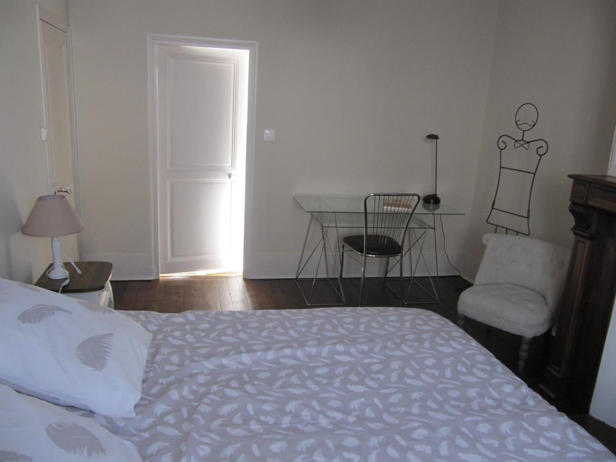 Suite Sainte Anne Beaumont-sur-Sarthe Exterior foto